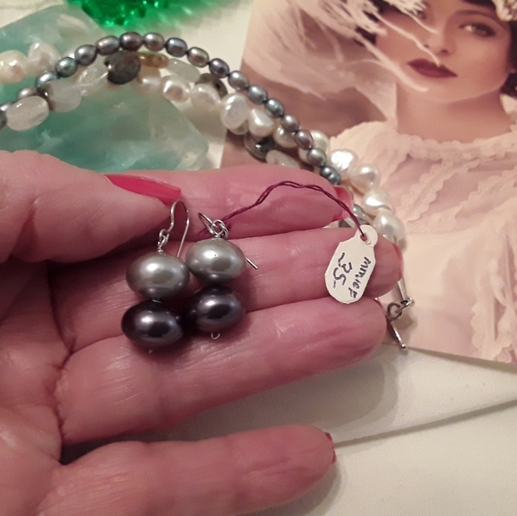 NWTAGS 925 SOLID STERLING TRIPLE STRAND PEARL SET - Picture 4 of 8